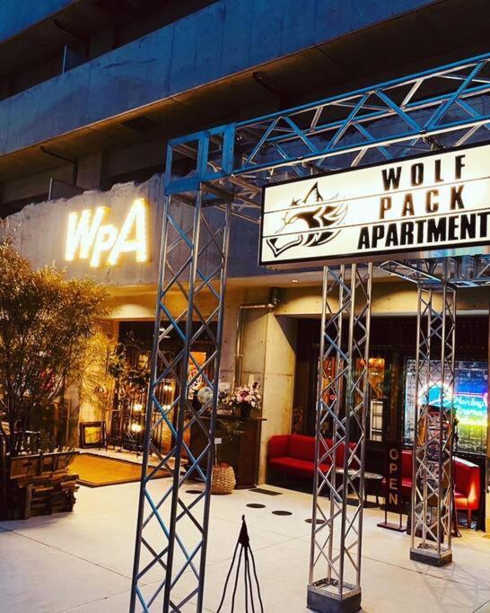 Wolf Pack Apartment 33 Osaka Exterior foto