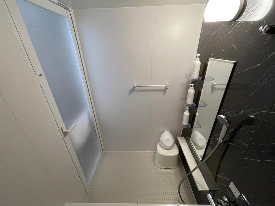 Wolf Pack Apartment 33 Osaka Exterior foto